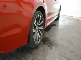 Toyota Corolla 1.8 Hybrid Premium Head-Up Virtual EL aKlep Bi-Tone Cam Cruise Stoel + Stuur Ver Navi thumbnail 12