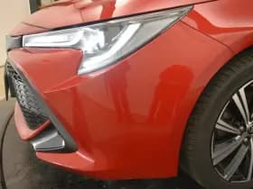 Toyota Corolla 1.8 Hybrid Premium Head-Up Virtual EL aKlep Bi-Tone Cam Cruise Stoel + Stuur Ver Navi thumbnail 32