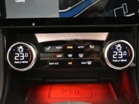 Jaguar F-PACE 2.0 P400e PHEV AWD R DynamicS Pano Vol Leder El A-klep + Stoelen Meridian Sound Dhoek thumbnail 7