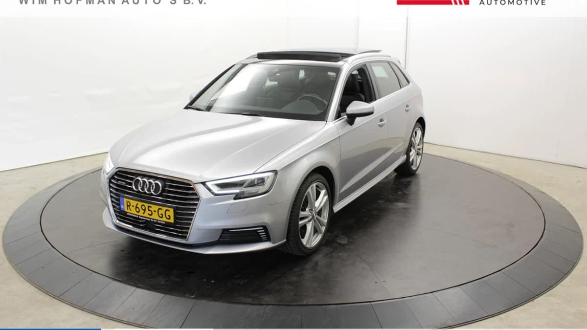 Audi A3 Sportback e-tron PHEV 2X S-line 204PK Pano Virtual Dash — foto 1