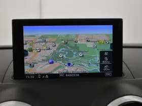 Audi A3 Sportback e-tron PHEV 2X S-line 204PK Pano Virtual Dash thumbnail 4