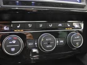 Volkswagen Passat GTE SOH 88% Virtual Trekh apk 02-2027 Leer Panodak Camera NAP thumbnail 24