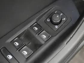 Volkswagen Passat GTE SOH 88% Virtual Trekh apk 02-2027 Leer Panodak Camera NAP thumbnail 27