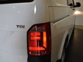 Volkswagen Transporter 2.0 TDI 150PK Euro 6 Automaat L+R Schuifd Navi 3Pers Trekh PDC Airco Cruise thumbnail 12