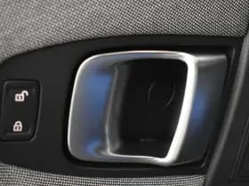 BMW I3 Exec. 120Ah 42Kwh Warmtepomp Camera Navi Stoelverw thumbnail 24