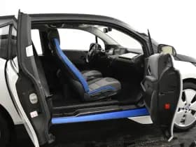 BMW I3 Exec. 120Ah 42Kwh Warmtepomp Camera Navi Stoelverw thumbnail 42