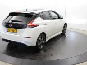 Nissan Leaf Tekna 40 kWh Vol Leer 360°Camera Bose Wegenbelasting vrij! thumbnail 2