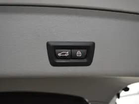 BMW X4 28i High Exec thumbnail 3