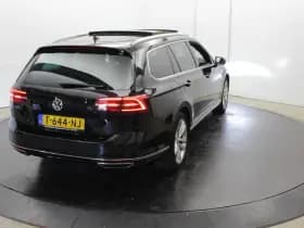 Volkswagen Passat GTE Pano Zwarte hemel Groot Navi EL Aklep Leder thumbnail 14