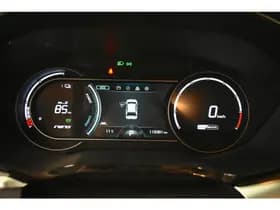 Kia E-Niro DynamicLine 64 kWh 100% SOH Warmtepomp 3-Fase Laden Camera Winterpack thumbnail 17