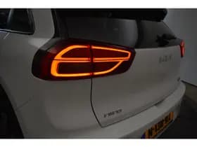 Kia E-Niro DynamicLine 64 kWh 100% SOH Warmtepomp 3-Fase Laden Camera Winterpack thumbnail 29