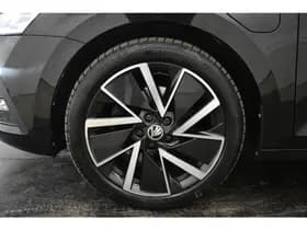 Skoda Octavia iV Sportline PHEV 204PK Trekgewicht ZW Hemel el RS Mem Seats Camera Virtual EL AKlep Dodeh detec thumbnail 27