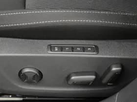 Skoda Octavia iV Sportline PHEV 204PK Trekgewicht ZW Hemel el RS Mem Seats Camera Virtual EL AKlep Dodeh detec thumbnail 6