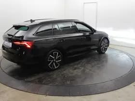 Skoda Octavia iV Sportline PHEV 204PK Trekgewicht ZW Hemel el RS Mem Seats Camera Virtual EL AKlep Dodeh detec thumbnail 59