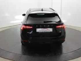 Skoda Octavia iV Sportline PHEV 204PK Trekgewicht ZW Hemel el RS Mem Seats Camera Virtual EL AKlep Dodeh detec thumbnail 64