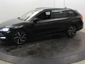 Skoda Octavia iV Sportline PHEV 204PK Trekgewicht ZW Hemel el RS Mem Seats Camera Virtual EL AKlep Dodeh detec thumbnail 75