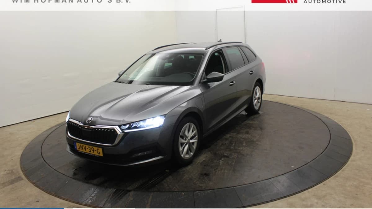 Skoda Octavia 1.4 TSI iV PHEV Bus Ed Plus Virtual — foto 1