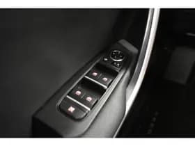 Kia XCeed 1.6 GDi PHEV Dynamicplus Camera mem Seats 100% SOH Dhoek El-Aklep Winterpack thumbnail 32