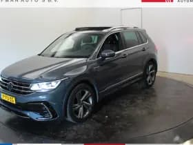 Volkswagen Tiguan 1.5 TSI R-Line EL Trekh+aKlep Panodak Virtual Camera Zwarte hemel bkl