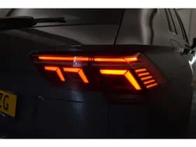 Volkswagen Tiguan 1.5 TSI R-Line EL Trekh+aKlep Panodak Virtual Camera Zwarte hemel bkl thumbnail 11