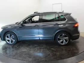 Volkswagen Tiguan 1.5 TSI R-Line EL Trekh+aKlep Panodak Virtual Camera Zwarte hemel bkl thumbnail 14