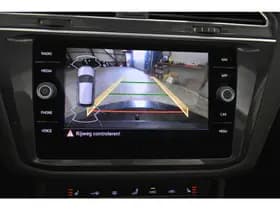 Volkswagen Tiguan 1.5 TSI R-Line EL Trekh+aKlep Panodak Virtual Camera Zwarte hemel bkl thumbnail 4
