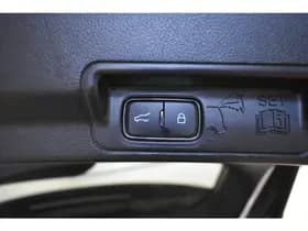 Ford Explorer 3.0 V6 EcoBoost PHEV ST-Line 7P thumbnail 12