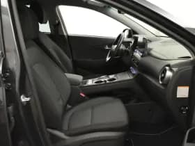 Hyundai Kona EV Fasion 64 kWh SOH 100% 204PK Head Up Camera 3 Fase-Laden Dodeh detec Winterpack thumbnail 30