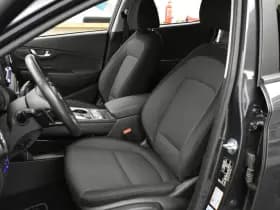 Hyundai Kona EV Fasion 64 kWh SOH 100% 204PK Head Up Camera 3 Fase-Laden Dodeh detec Winterpack thumbnail 38