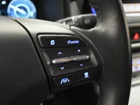 Hyundai Kona EV Fasion 64 kWh SOH 100% 204PK Head Up Camera 3 Fase-Laden Dodeh detec Winterpack thumbnail 44