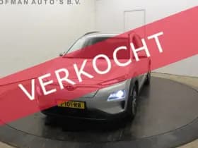 Hyundai Kona EV Premium 64 kWh Warmtepomp Trekhaak SOH 100% 3-Fase CCS Laden Leder Camera