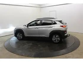 Hyundai Kona EV Premium 64 kWh Warmtepomp Trekhaak SOH 100% 3-Fase CCS Laden Leder Camera thumbnail 21