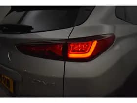 Hyundai Kona EV Premium 64 kWh Warmtepomp Trekhaak SOH 100% 3-Fase CCS Laden Leder Camera thumbnail 30