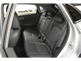 Hyundai Kona EV Premium 64 kWh Warmtepomp Trekhaak SOH 100% 3-Fase CCS Laden Leder Camera thumbnail 40