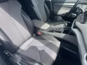 Skoda Enyaq iV 60 SOH 92% Sport Plus 180PK el Trekh+aKlep Camera Dodeh detec Carplay thumbnail 27