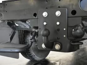 Land Rover Defender 2.4 TD 110 SW E 7 P thumbnail 2