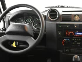 Land Rover Defender 2.4 TD 110 SW E 7 P thumbnail 20