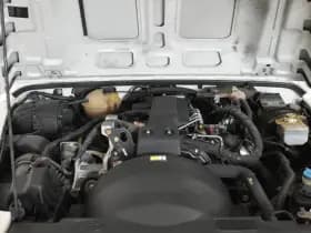 Land Rover Defender 2.4 TD 110 SW E 7 P thumbnail 22