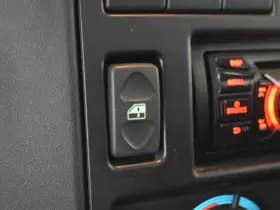 Land Rover Defender 2.4 TD 110 SW E 7 P thumbnail 25