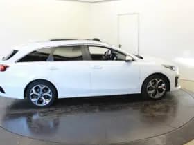 Kia Ceed 1.6 GDI PHEV Executive 166PK thumbnail 22