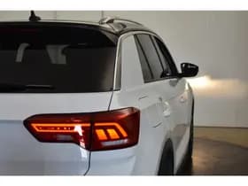 Volkswagen T-Roc 1.5 TSI Sport United R Bi-toneAutomaat Navi Carplay Stoelverw. Adapt. Cru thumbnail 23