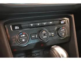 Volkswagen Tiguan 1.5 TSI ACT Highline Trekh Elk A-klep Navi Virtual Cockpit thumbnail 9