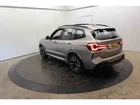 BMW IX3 Executive 80 kWh M-Pakket EL Trekh+aKlep SOH 100% Panodak Camera thumbnail 25