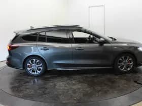 Ford Focus Wagon Hybrid 135PK ST Line Style Trekh Camera Winterpack Keyless thumbnail 12