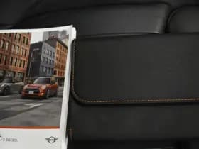 MINI Cooper Mini 1.5 60 Years Edition Panodak Vol Leder Harman Cardon Zwarte hemel Navi thumbnail 47