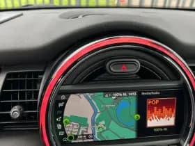 MINI Cooper Mini 1.5 60 Years Edition Panodak Vol Leder Harman Cardon Zwarte hemel Navi thumbnail 8