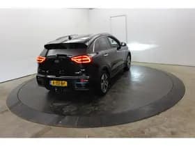 Kia E-Niro ExecutiveLine 64 kWh Trekhaak Wamtepomp SOH 100% Vol Leder mem Seats thumbnail 21