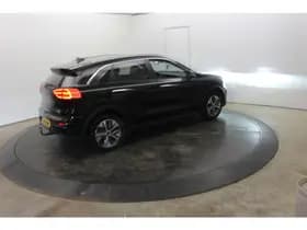 Kia E-Niro ExecutiveLine 64 kWh Trekhaak Wamtepomp SOH 100% Vol Leder mem Seats thumbnail 23