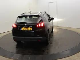 Peugeot 2008 1.2 PureTech 110PK Automaat Navi Cruise PDC V+A thumbnail 17