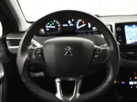 Peugeot 2008 1.2 PureTech 110PK Automaat Navi Cruise PDC V+A thumbnail 32
